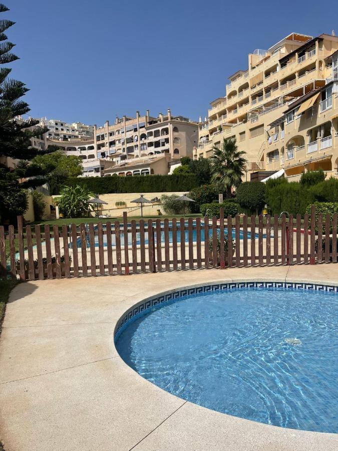 Room With Sea And Mountain Views Habitacion En Piso Compartido Para 1 O 2 Personas Benalmadena Exterior photo