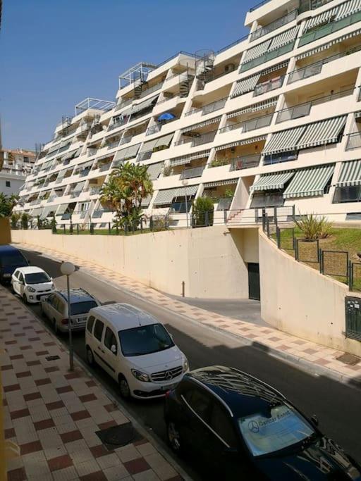 Room With Sea And Mountain Views Habitacion En Piso Compartido Para 1 O 2 Personas Benalmadena Exterior photo