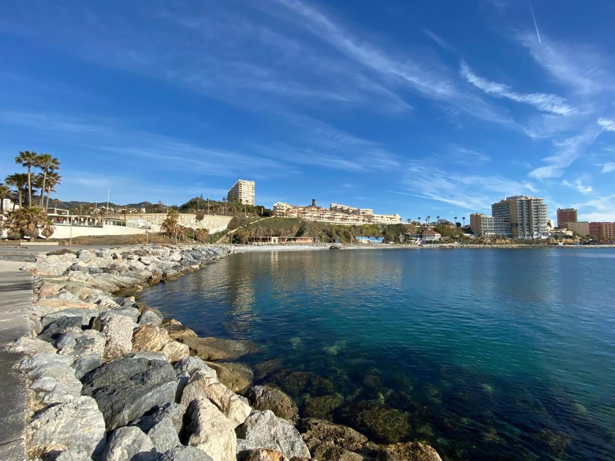 Room With Sea And Mountain Views Habitacion En Piso Compartido Para 1 O 2 Personas Benalmadena Exterior photo